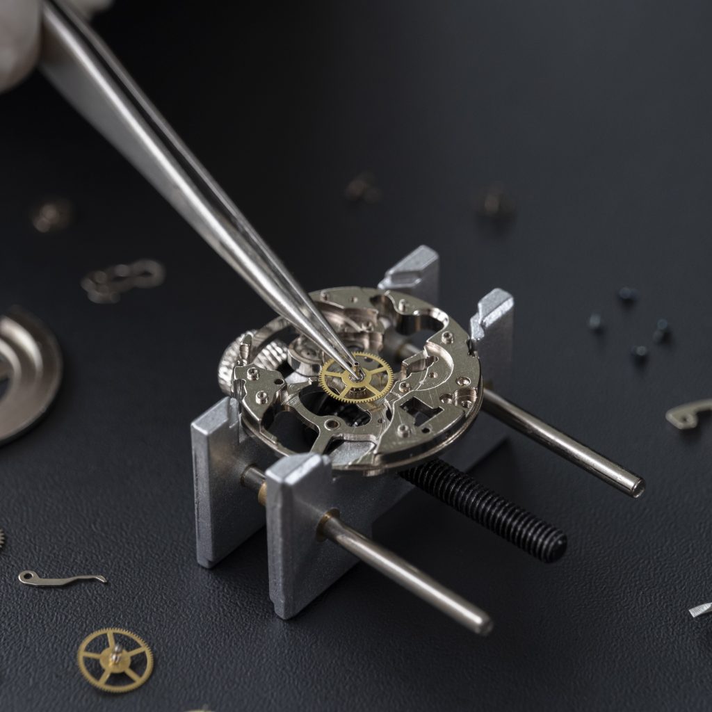 Precision tweezers, screwdrivers, and finger cots—everything you need to become a watchmaker for the day.