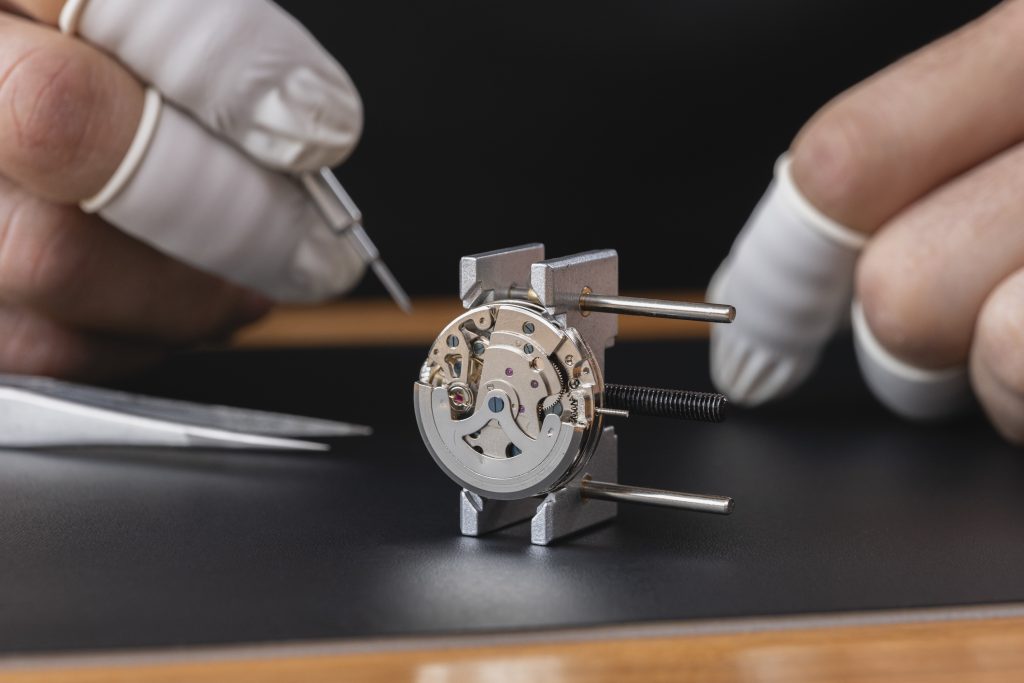 Precision tweezers, screwdrivers, and finger cots—everything you need to become a watchmaker for the day.