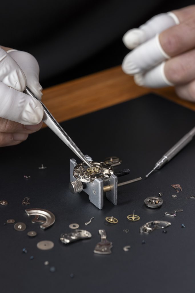 Precision tweezers, screwdrivers, and finger cots—everything you need to become a watchmaker for the day.